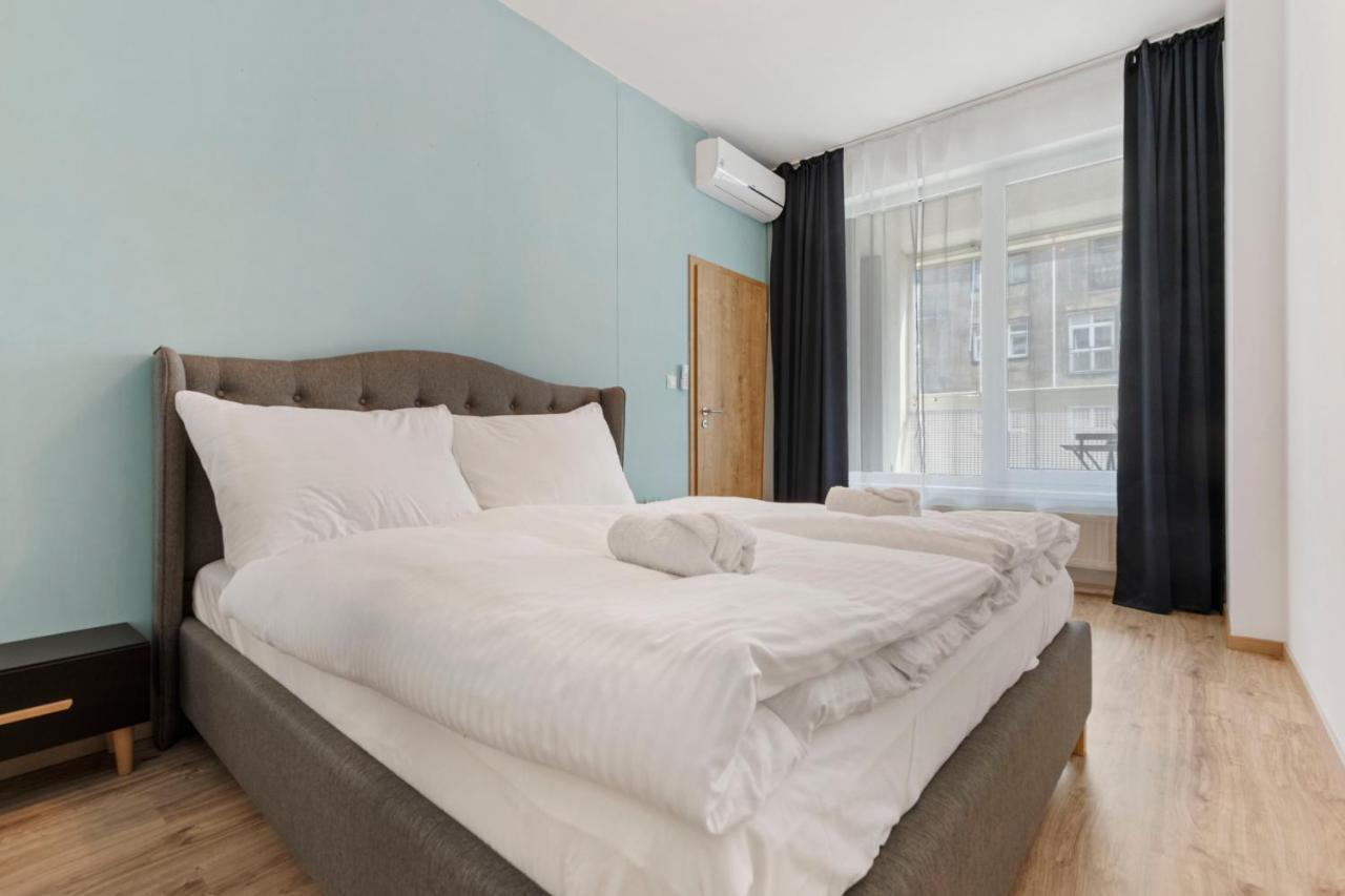 Ferienwohnung Lam Mint - Ac - Balcony Pressburg Exterior foto